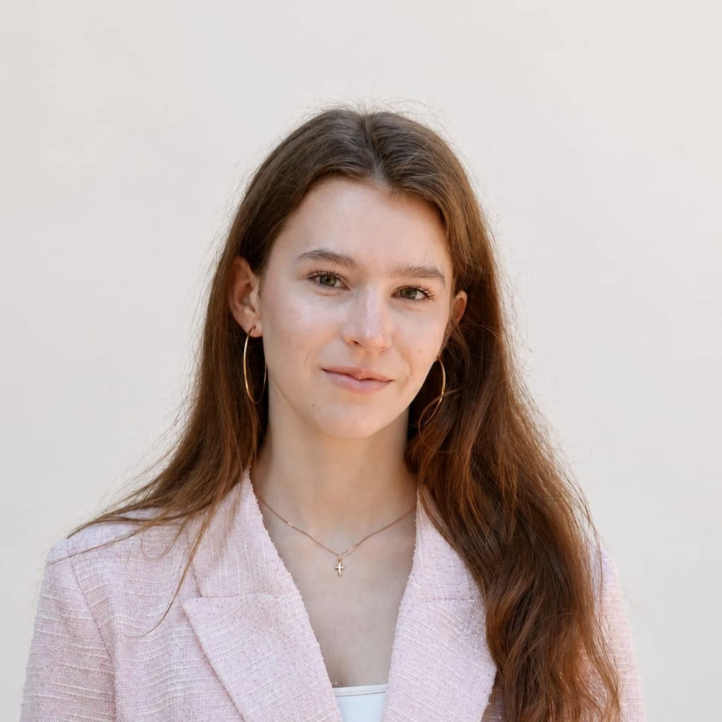 Anna Krūmiņa - Real